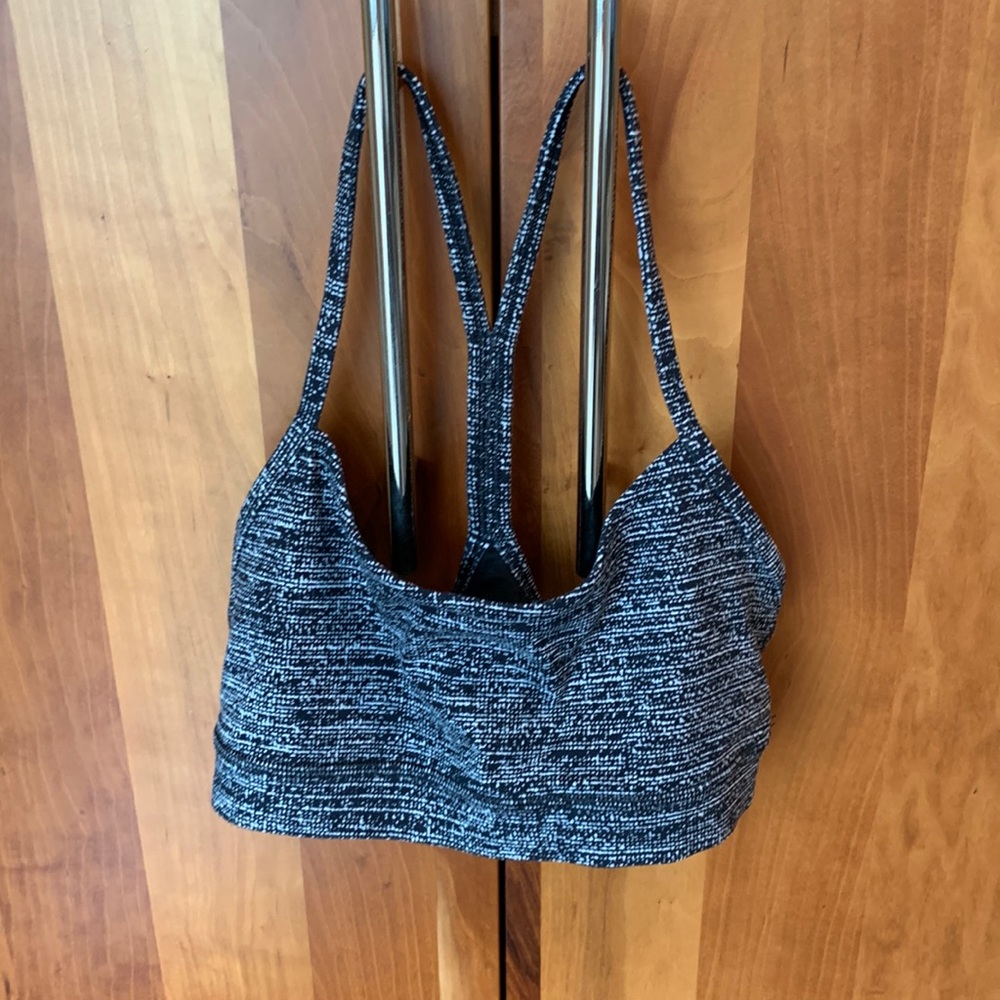Lululemon Size 2 sports bra